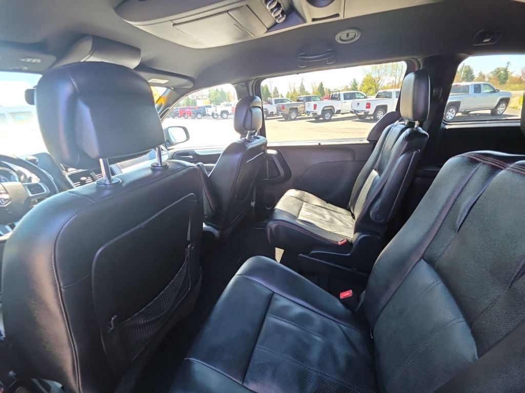 Used 2019 Dodge Grand Caravan GT FWD image 12