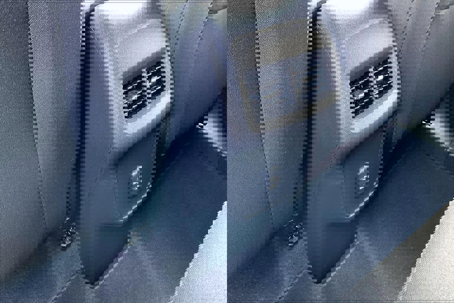 Certified 2023 Chevrolet Equinox LT image 33