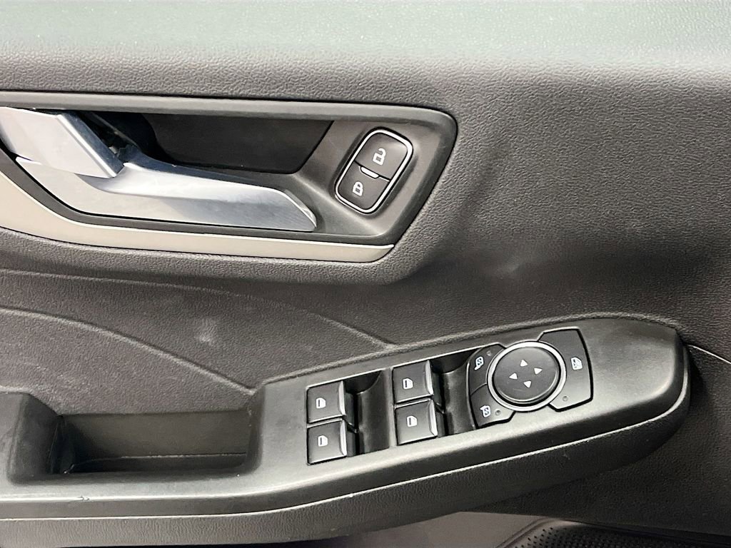 Used 2022 Ford Escape SEL image 17