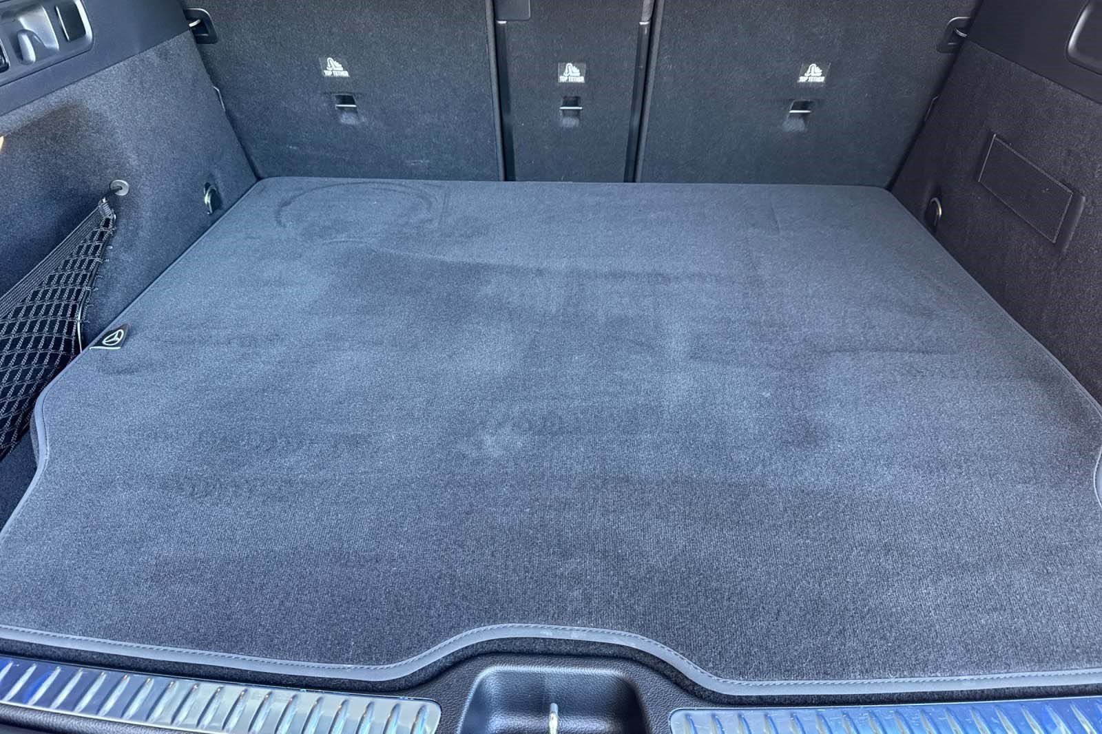 Used 2025 Mercedes-Benz GLC 350e 4MATIC image 26