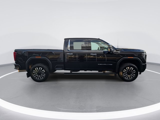 Used 2025 GMC Sierra 2500 Denali Ultimate w/ Max Trailering Package image 2