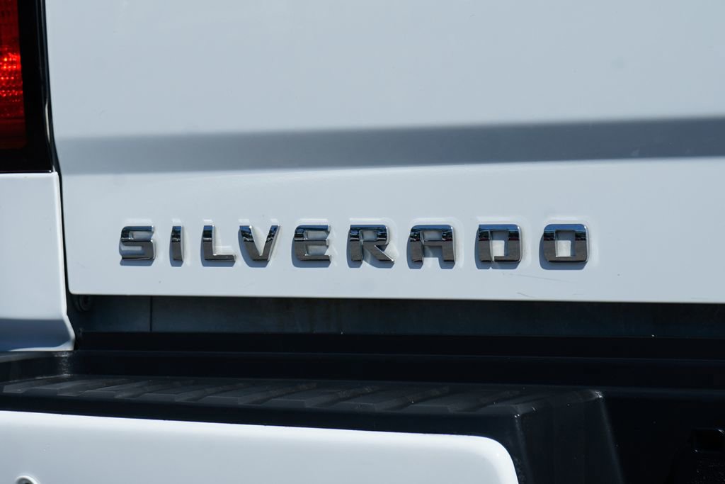 Used 2018 Chevrolet Silverado 2500 LT w/ Custom Sport Edition image 53