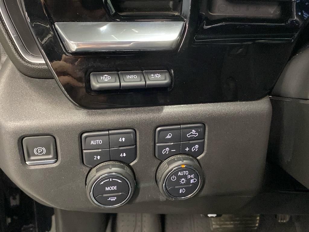 Used 2023 Chevrolet Silverado 1500 High Country w/ High Country Premium Package image 26