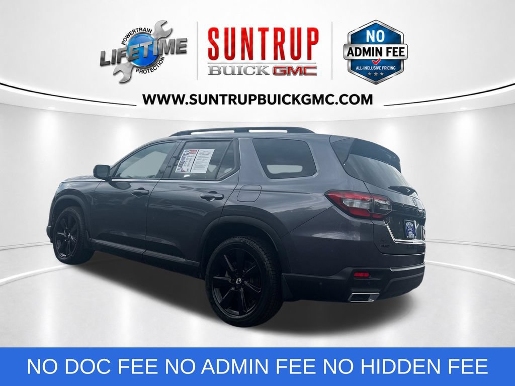 Used 2025 Honda Pilot Black Edition image 3
