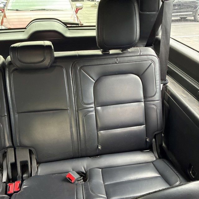 Used 2019 Lincoln Navigator L Reserve w/ Cargo Package AWD/4WD image 11