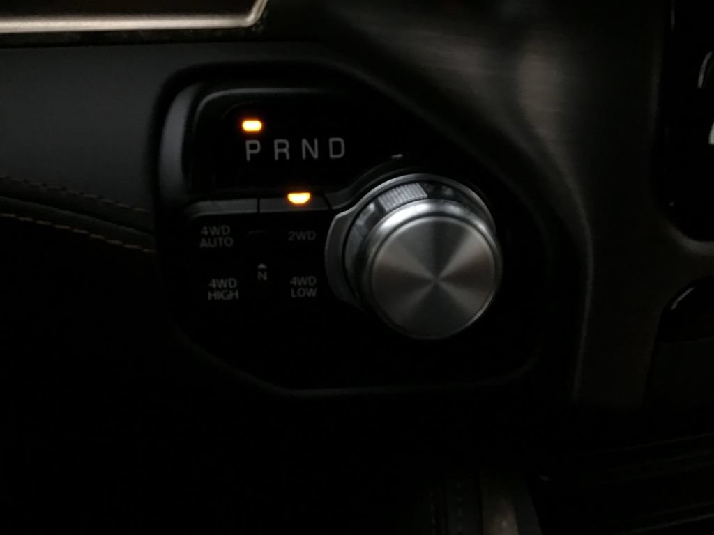 Used 2022 RAM 1500 Limited w/ Body Color Bumper Group AWD/4WD image 15