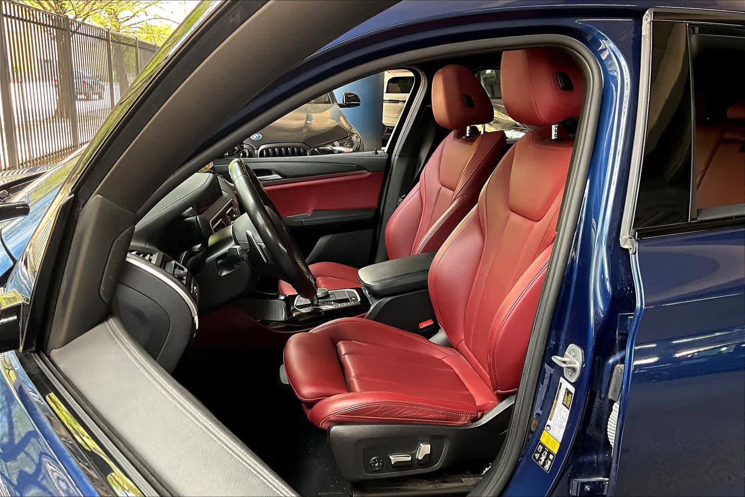 Used 2023 BMW X4 M40i w/ Premium Package image 7