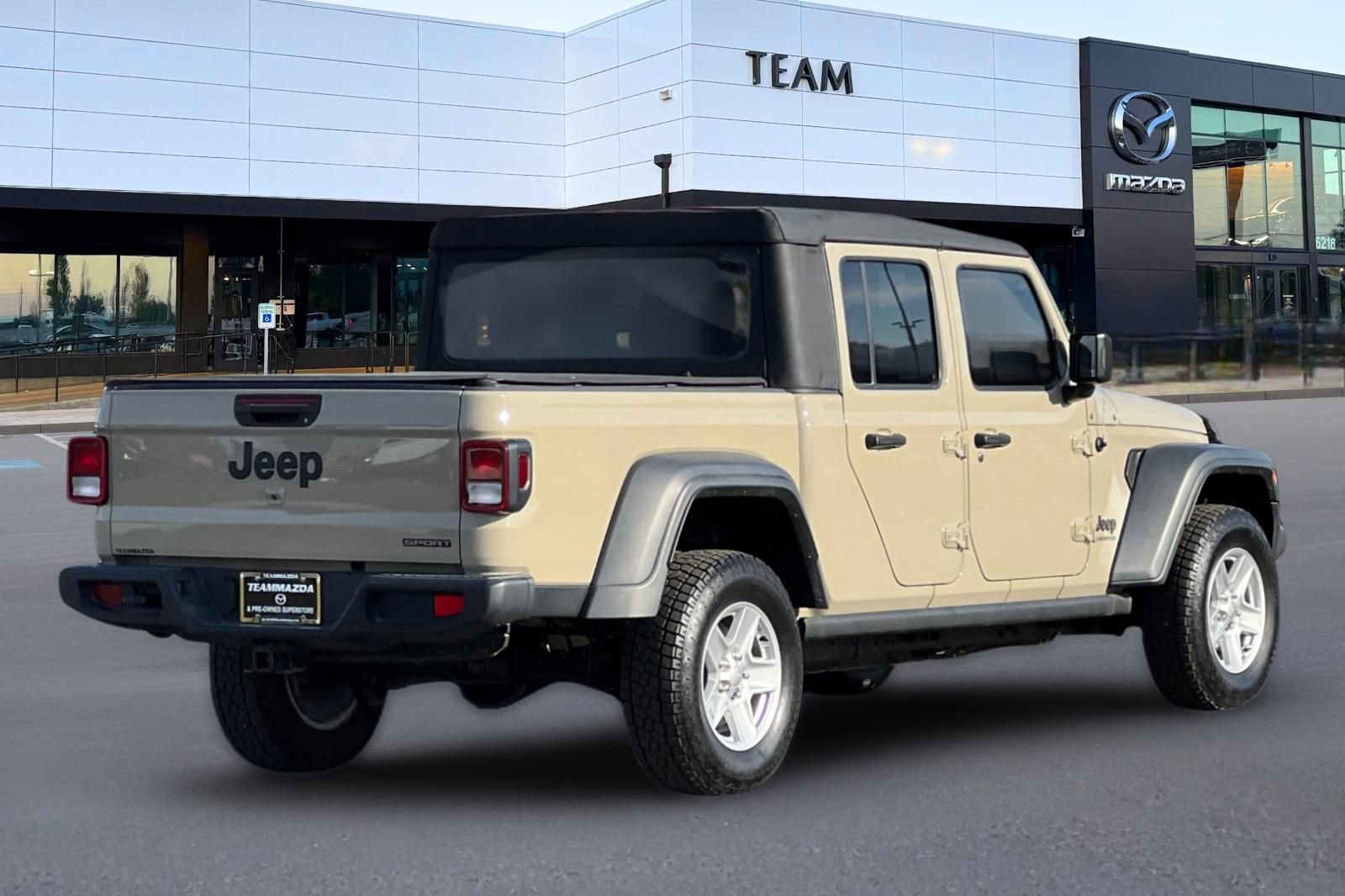 Used 2020 Jeep Gladiator Sport w/ Quick Order Package 24S image 4