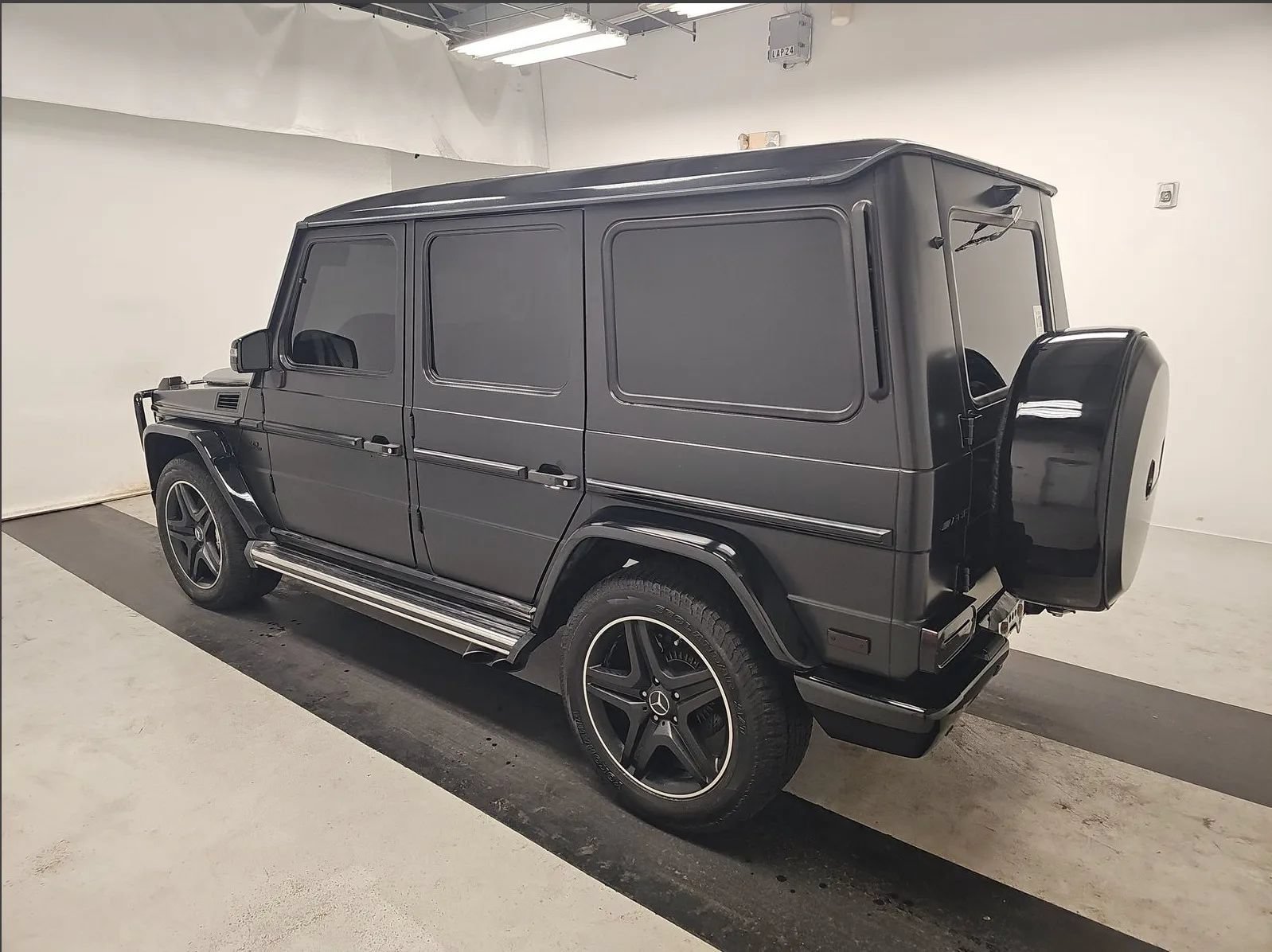 Used 2016 Mercedes-Benz G 63 AMG 4MATIC image 5