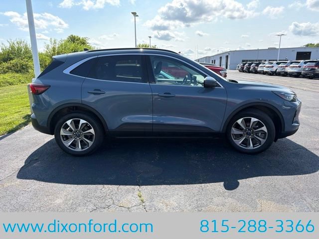 Used 2023 Ford Escape Platinum AWD/4WD image 8