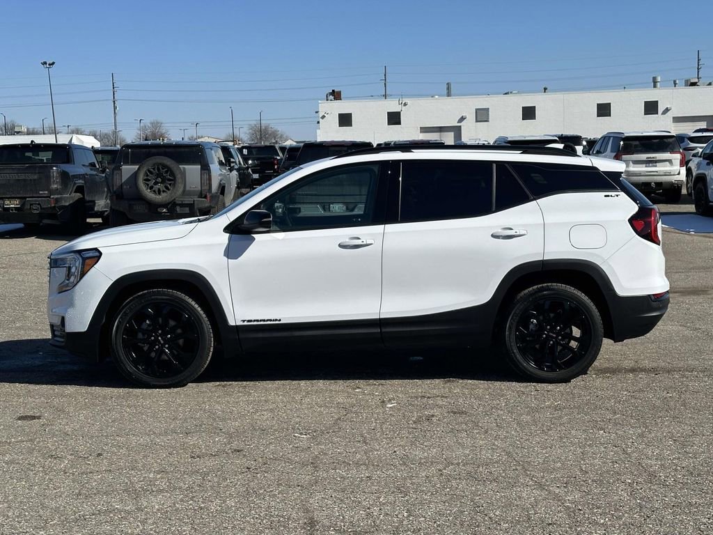 Certified 2022 GMC Terrain SLT w/ Elevation Edition image 2