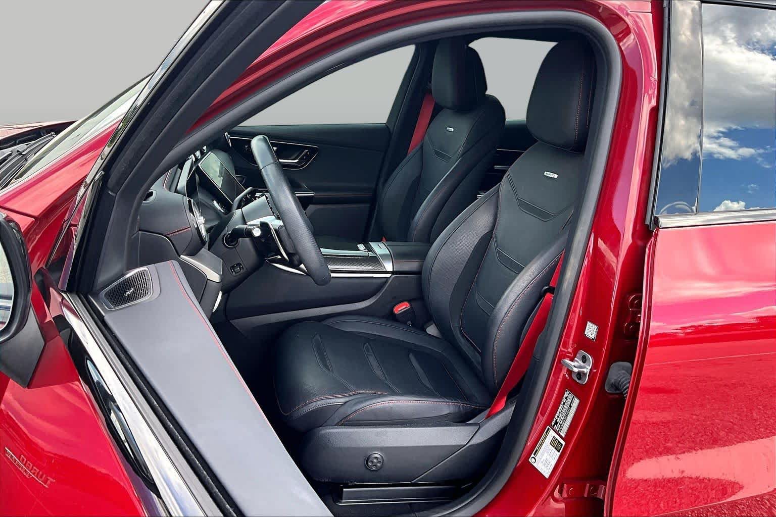 Used 2024 Mercedes-Benz GLC 43 AMG 4MATIC image 8