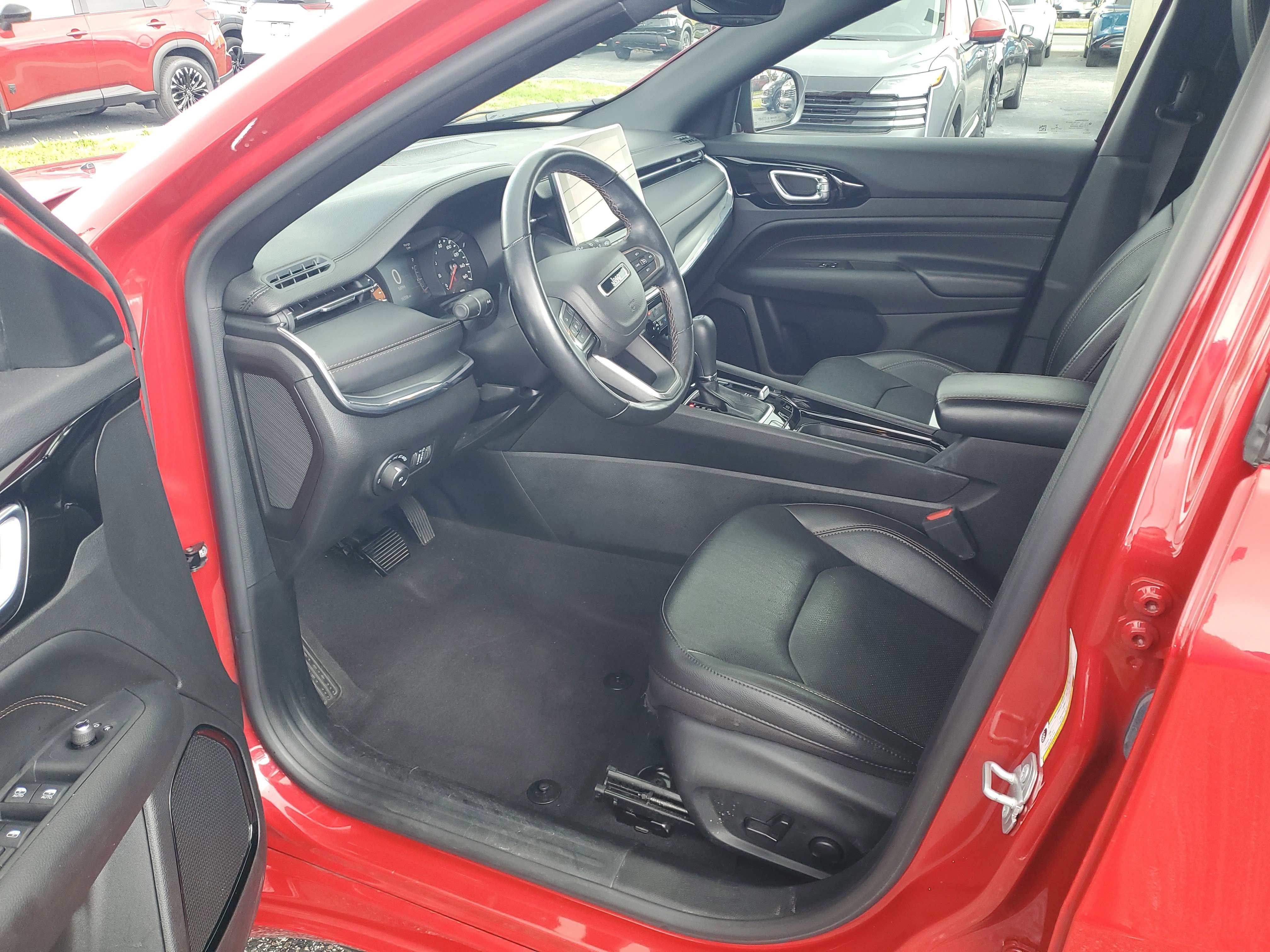 Used 2022 Jeep Compass Limited AWD/4WD image 11