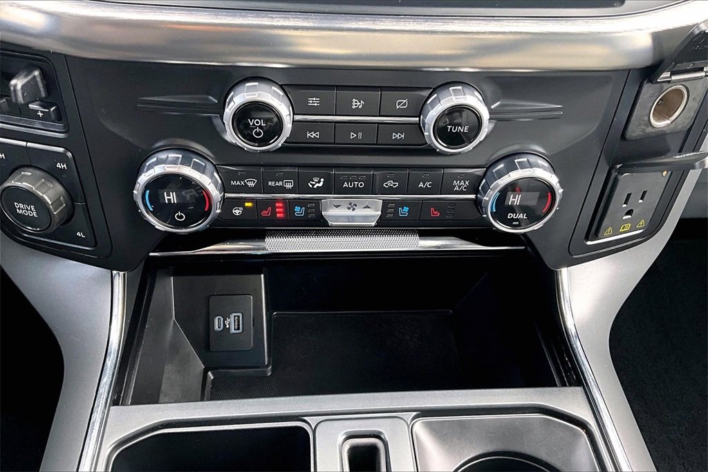 Used 2021 Ford F150 Lariat w/ Equipment Group 502A High image 31