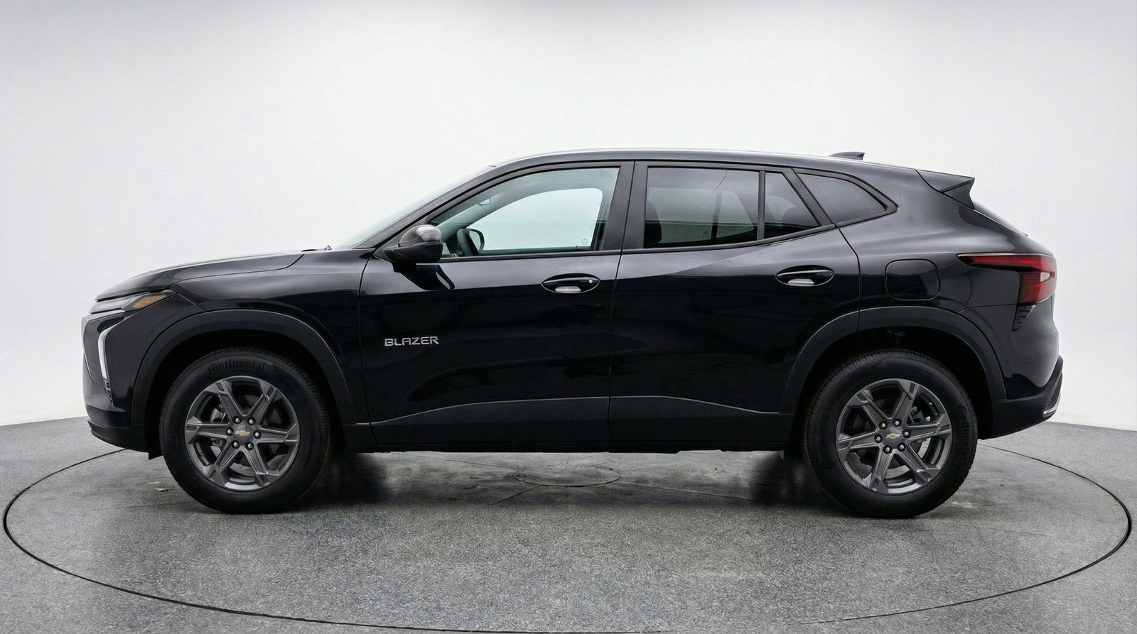 Used 2025 Chevrolet Blazer LT image 5