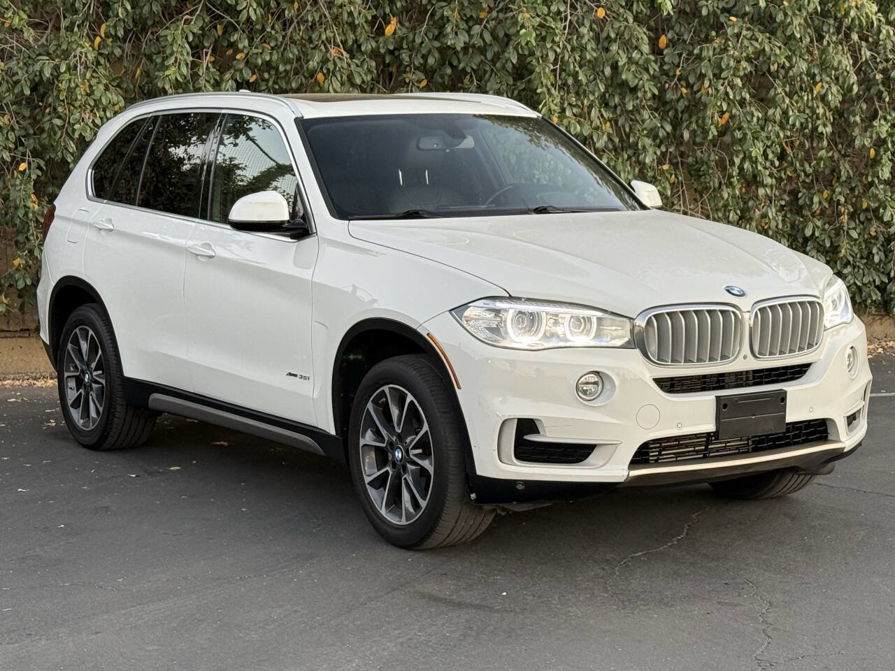 Used 2017 BMW X5 xDrive35i image 3