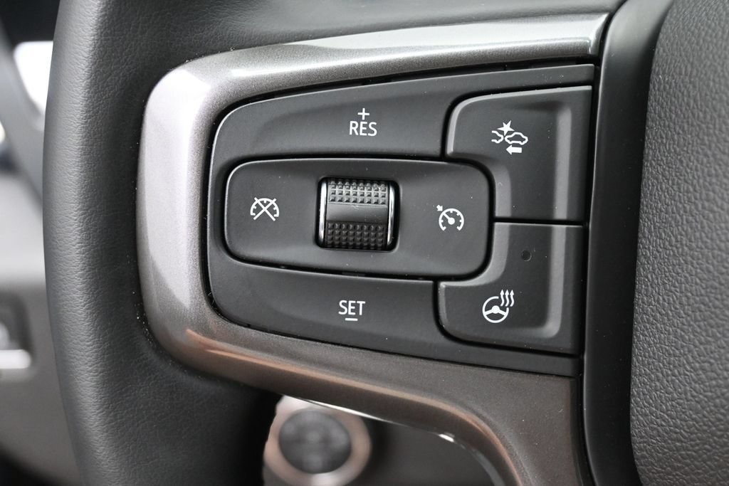 Used 2025 Chevrolet Silverado 1500 High Country w/ High Country Premium Package AWD/4WD image 17