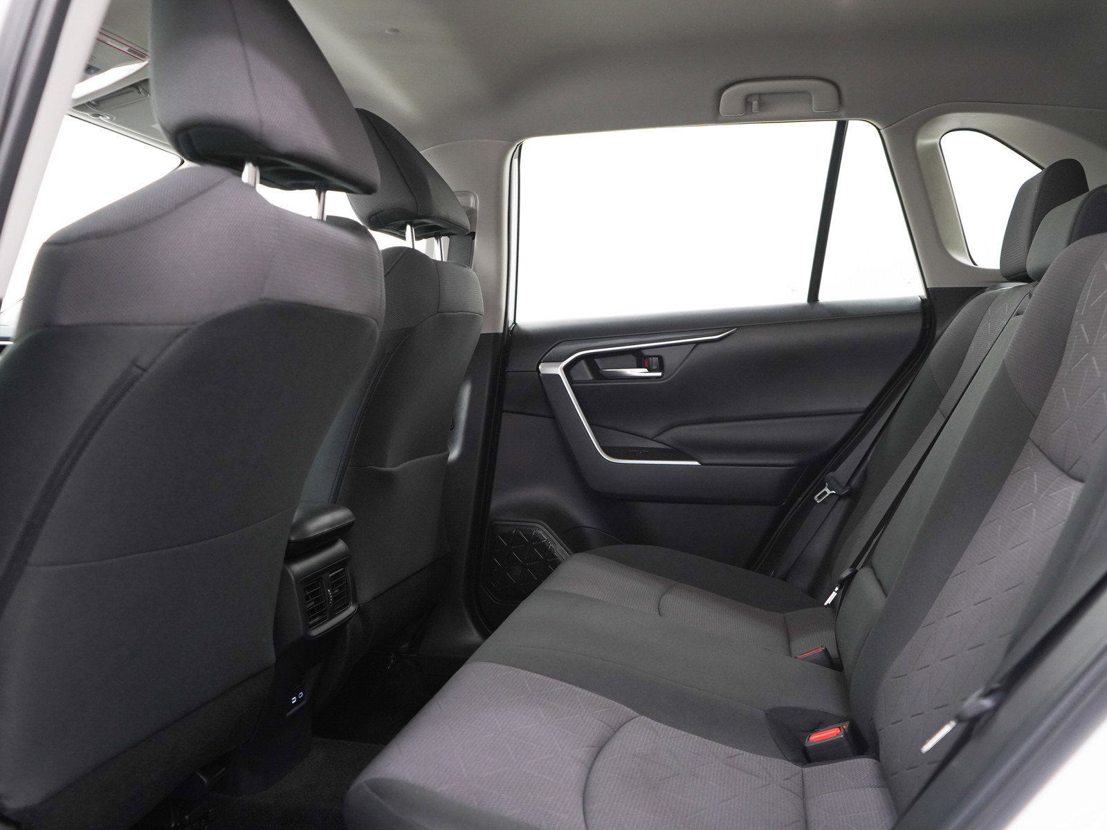 Used 2024 Toyota RAV4 XLE AWD/4WD image 19