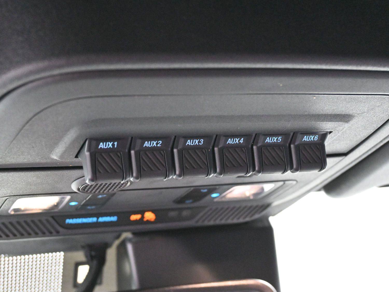 Used 2023 Ford Bronco Badlands image 29