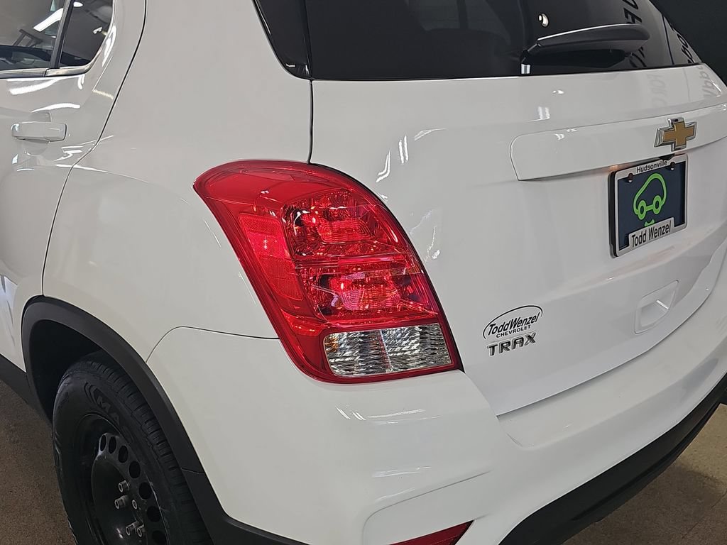 Used 2019 Chevrolet Trax LS w/ Tint and Cruise Package FWD image 38