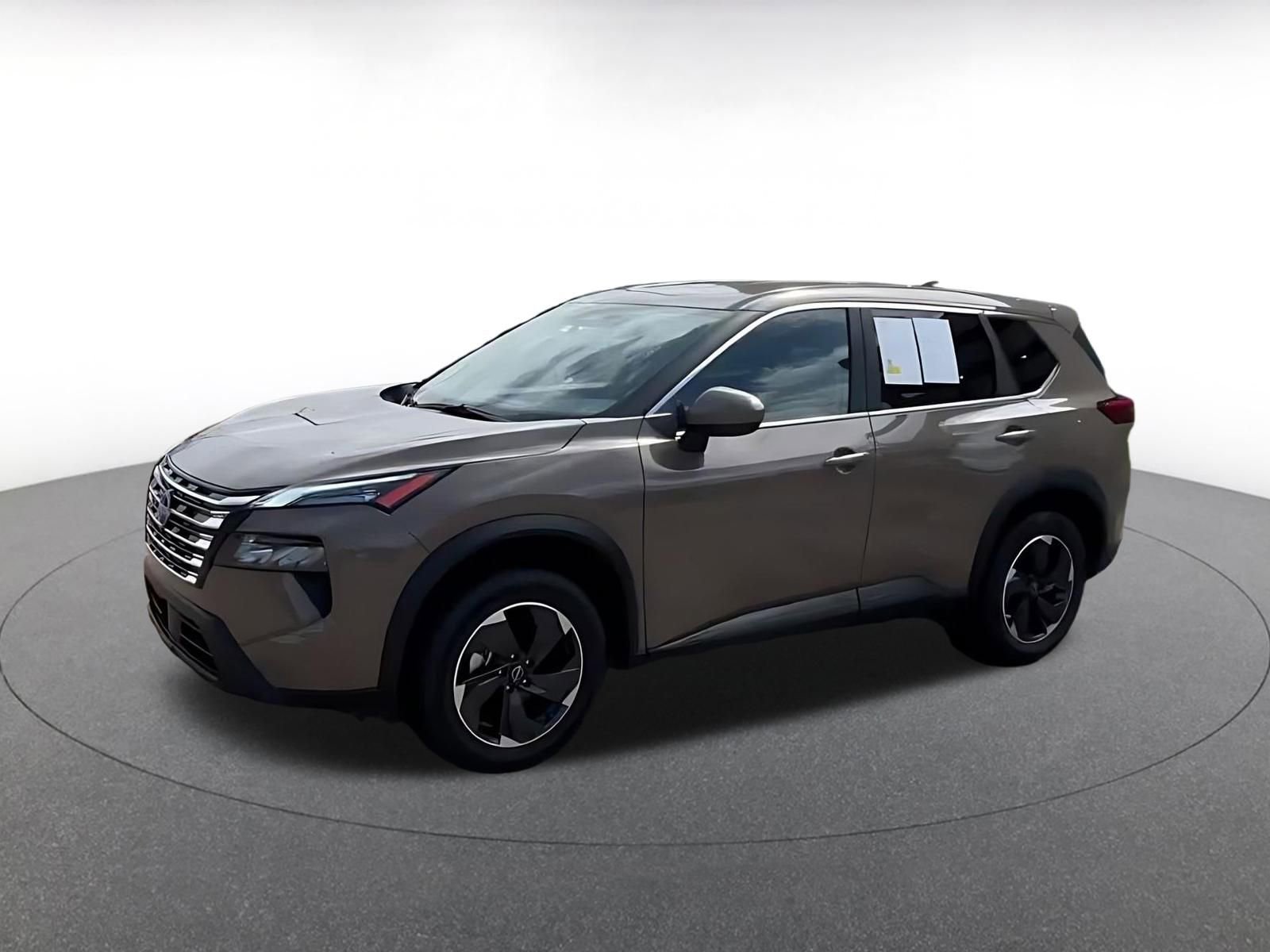 Used 2025 Nissan Rogue SV AWD/4WD image 8