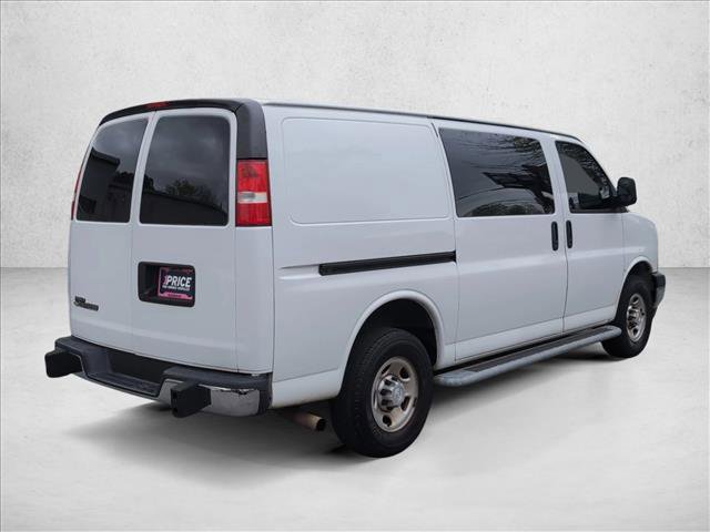 Used 2018 Chevrolet Express 2500 w/ Driver Convenience Package image 5
