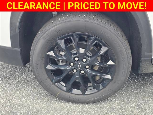 New 2026 Chevrolet Traverse LT w/ Midnight/Sport Edition FWD image 31