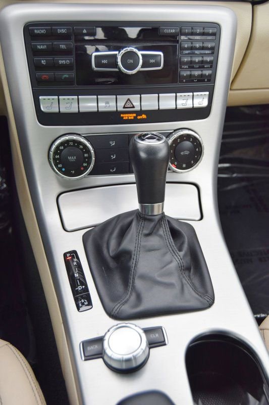 Used 2012 Mercedes-Benz SLK 350 image 30