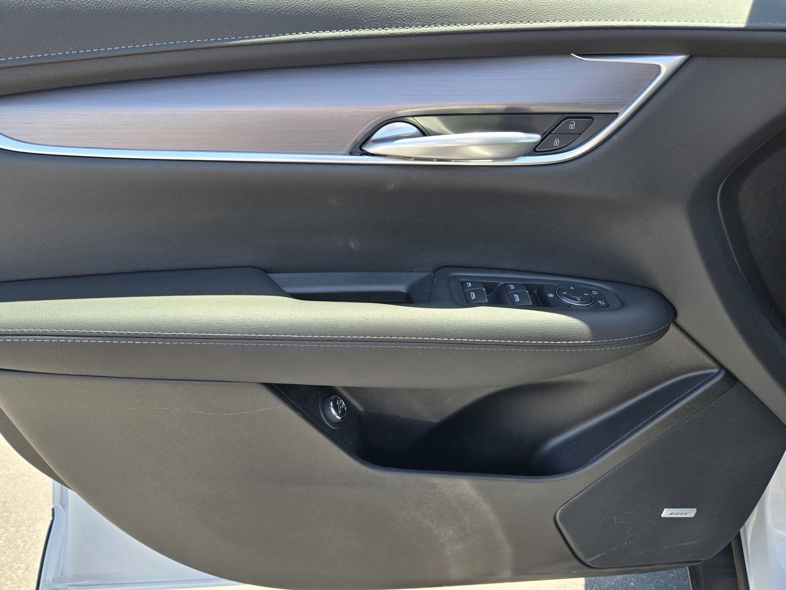 Used 2025 Cadillac XT5 Luxury FWD image 16