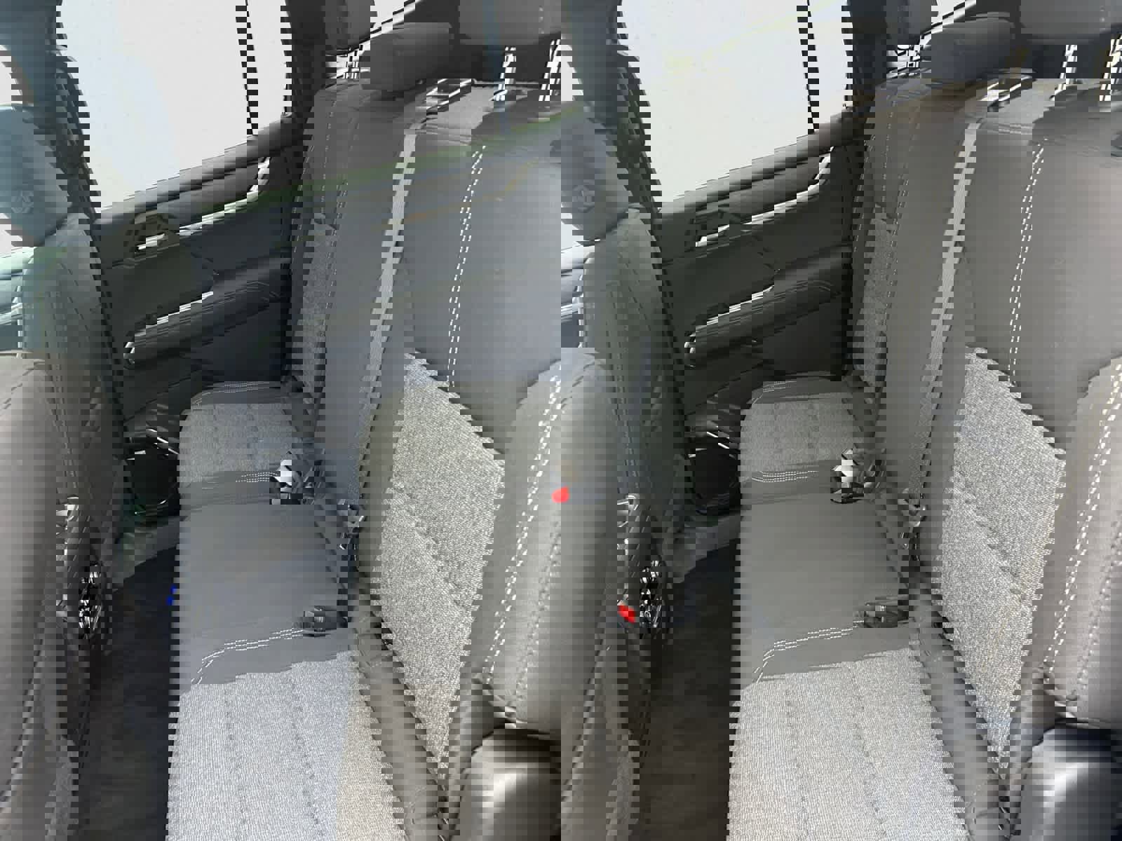 Used 2025 GMC Acadia Elevation image 19