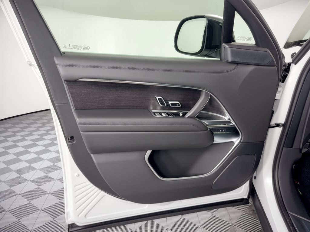 New 2027 Land Rover Range Rover SE AWD/4WD image 14