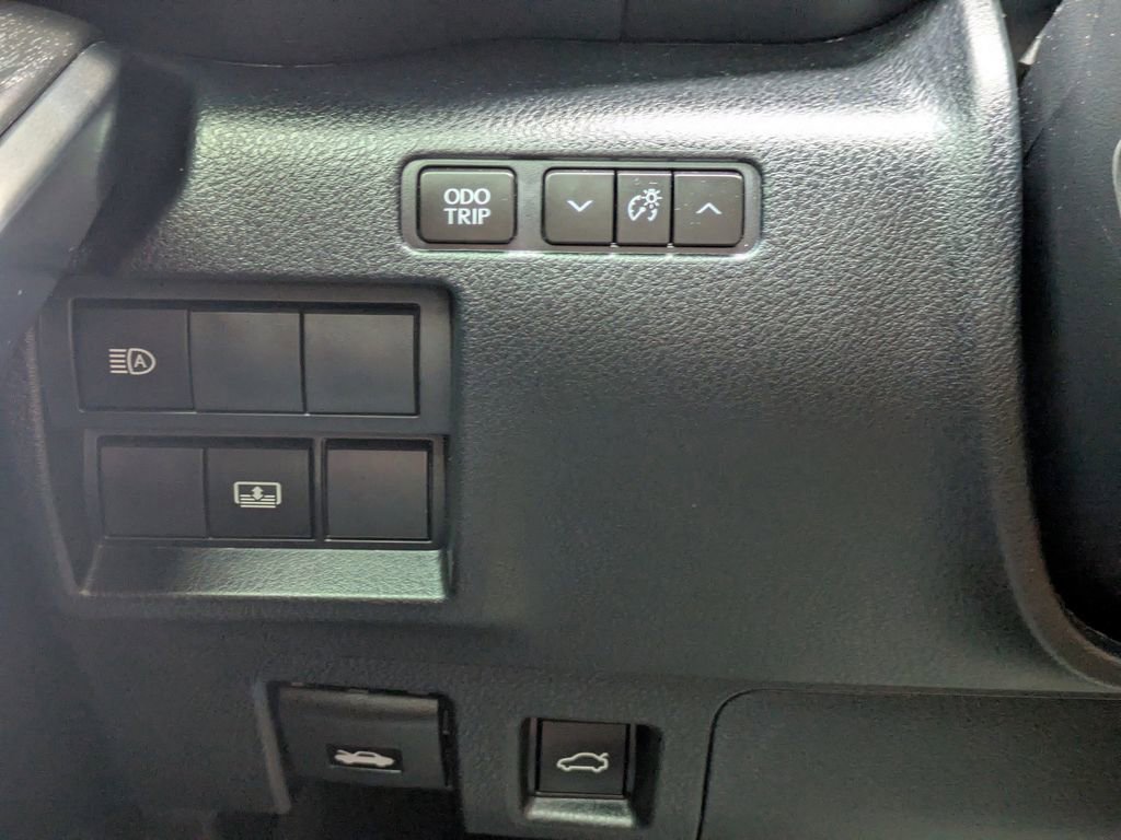 Used 2025 Lexus IS 300 w/ Premium Package RWD image 25