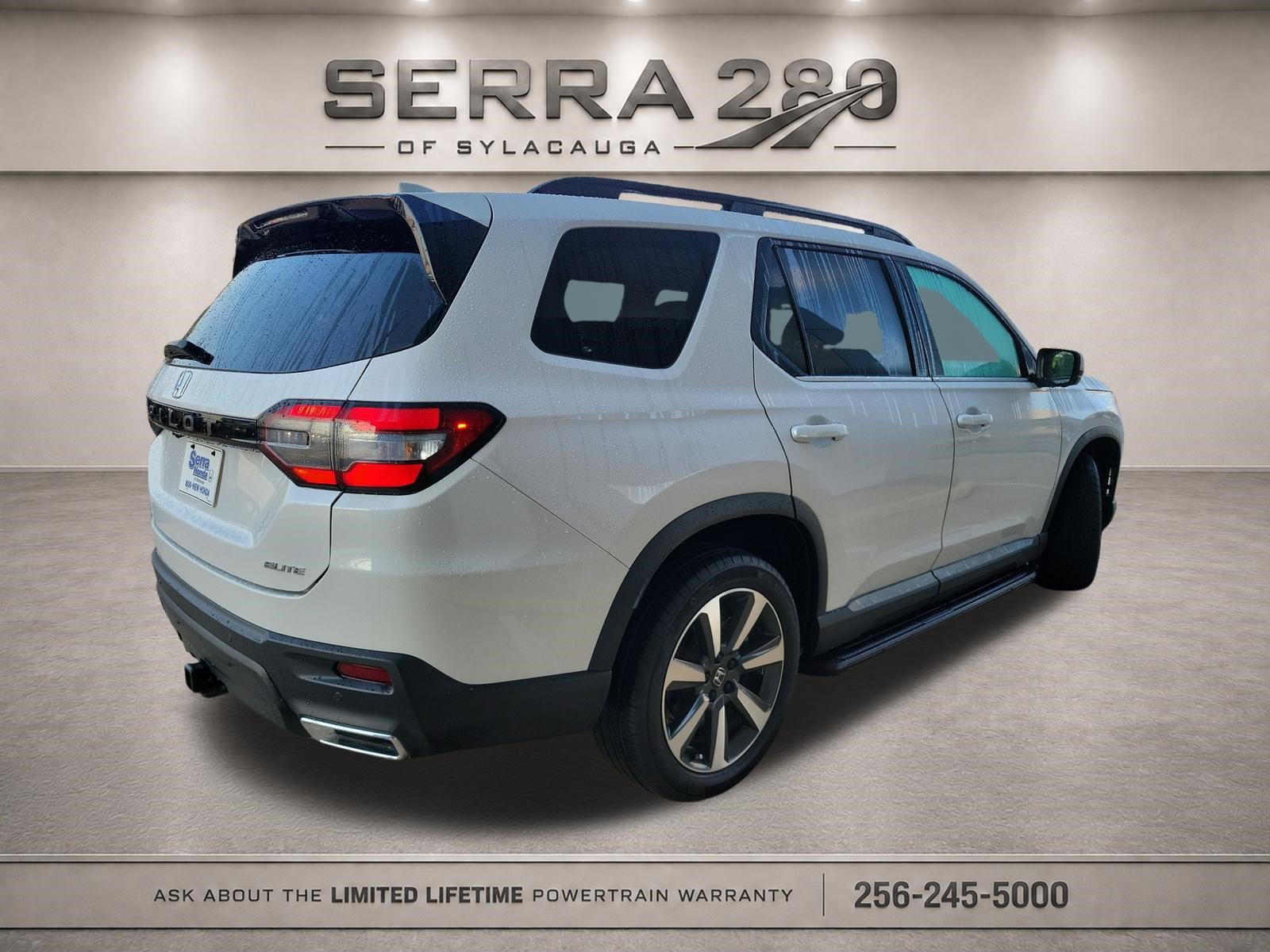 Used 2023 Honda Pilot Elite image 7