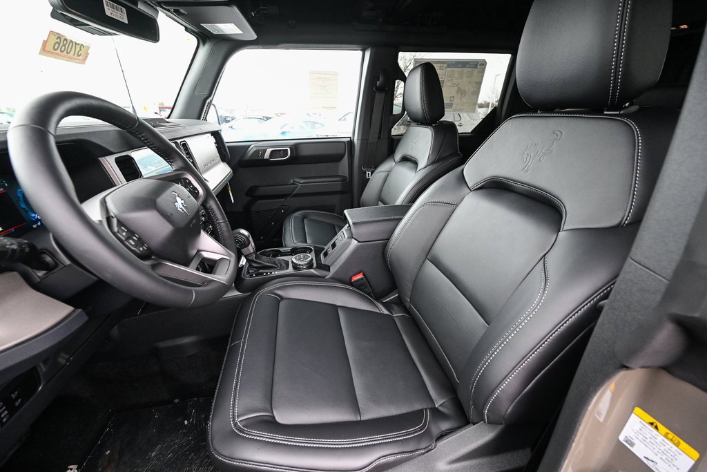 New 2025 Ford Bronco Outer Banks image 16