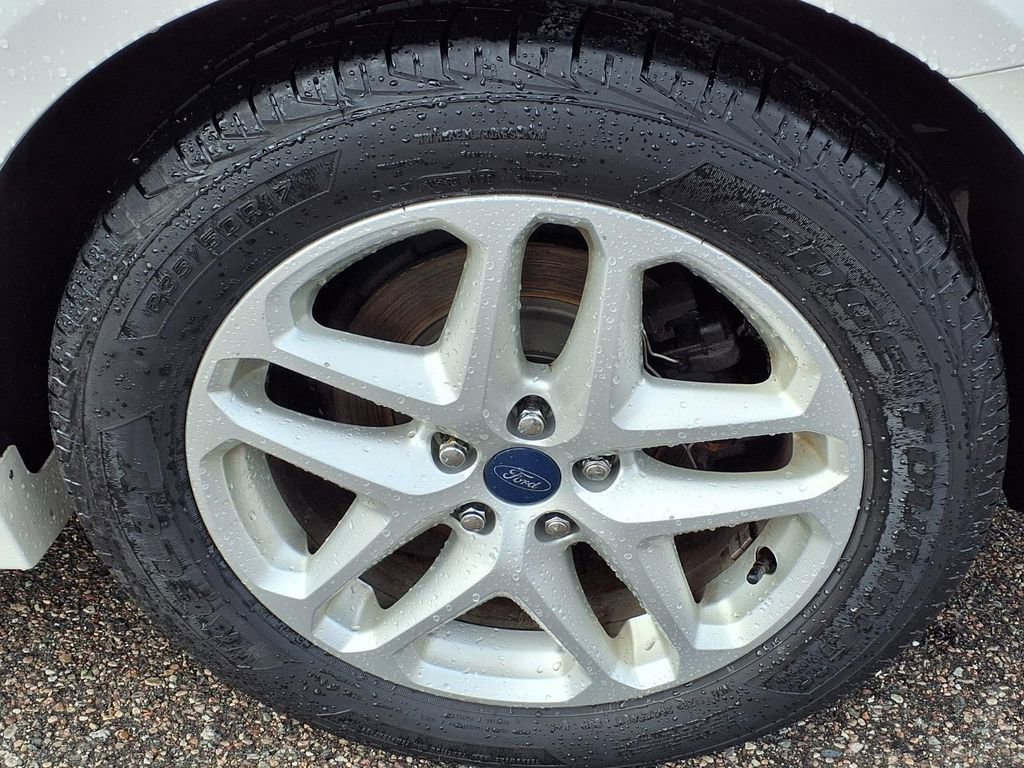 Used 2016 Ford Fusion SE w/ Equipment Group 202A FWD image 7