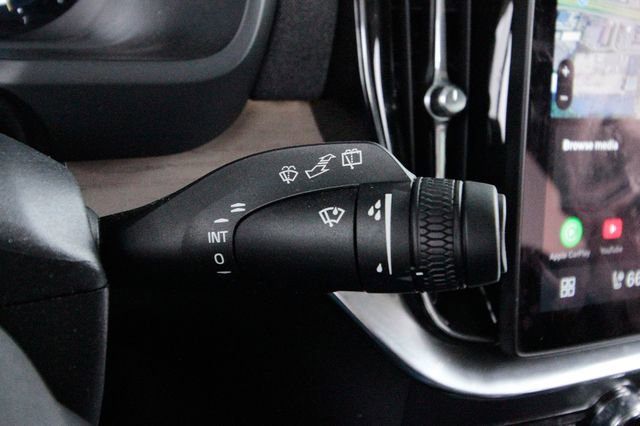 Certified 2025 Volvo XC90 B5 Plus AWD/4WD image 13