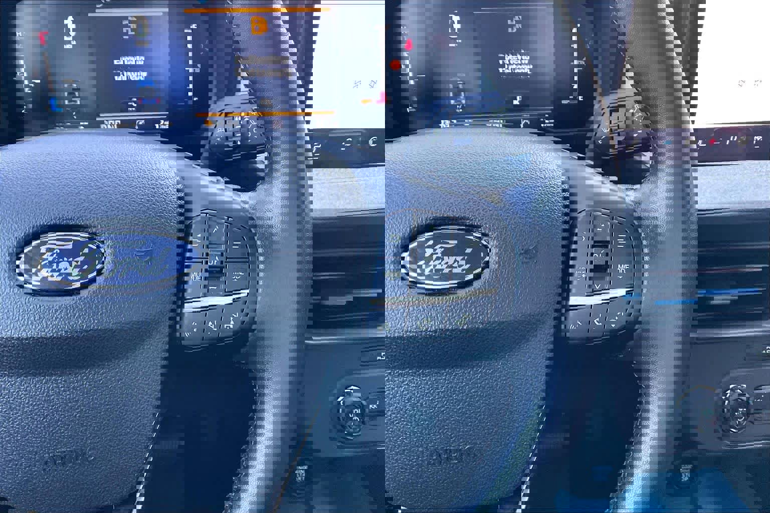 Used 2025 Ford Maverick XLT w/ XLT Luxury Package image 45