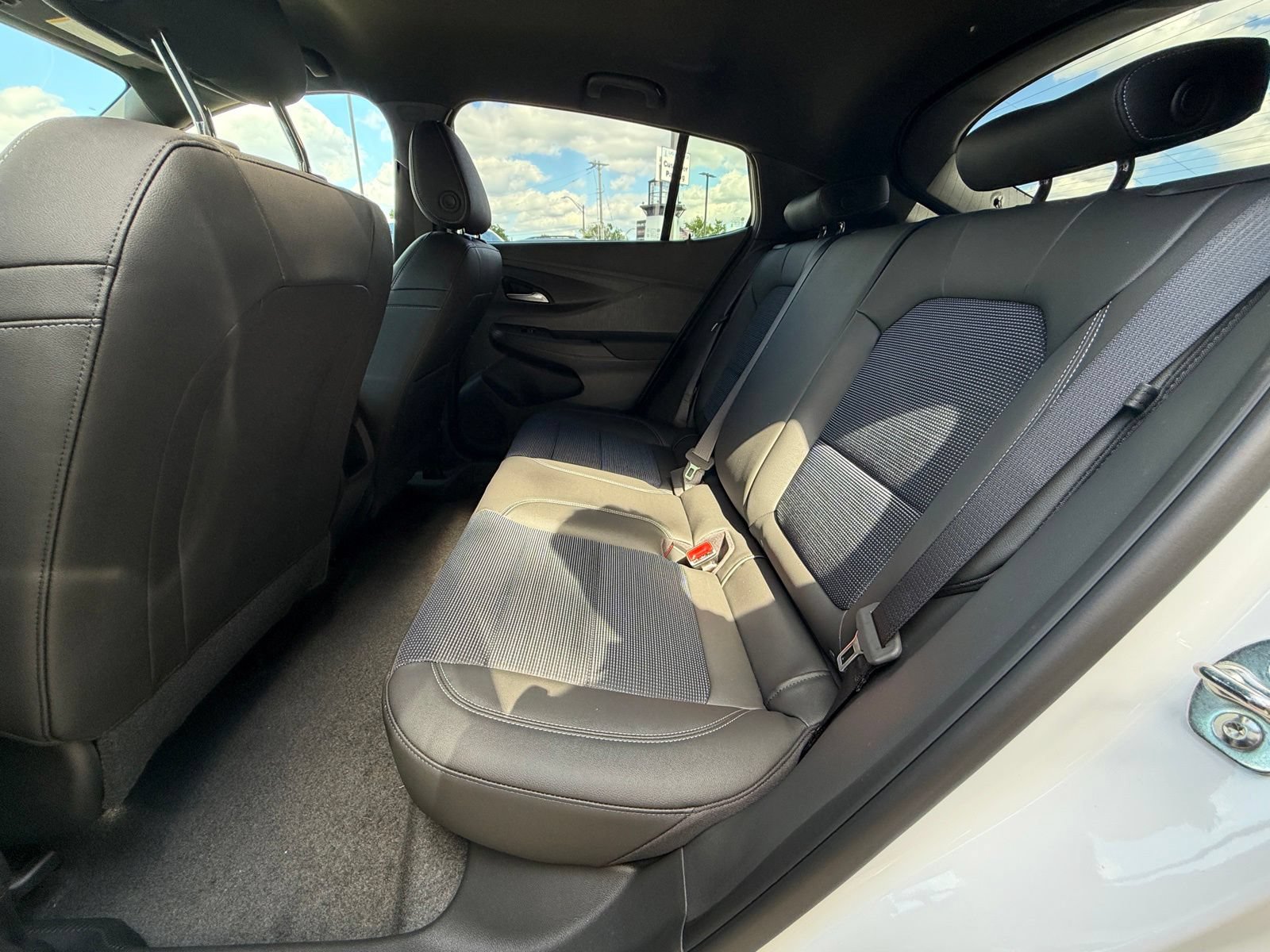 New 2026 Buick Envista Preferred w/ Convenience I Package FWD image 5