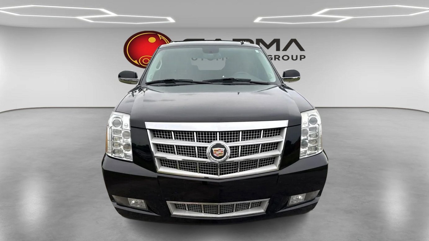 Used 2013 Cadillac Escalade Platinum AWD/4WD image 8