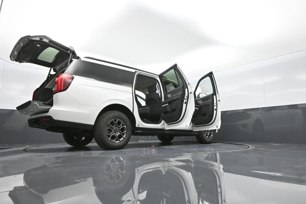 New 2025 Ford Expedition Max Active image 60