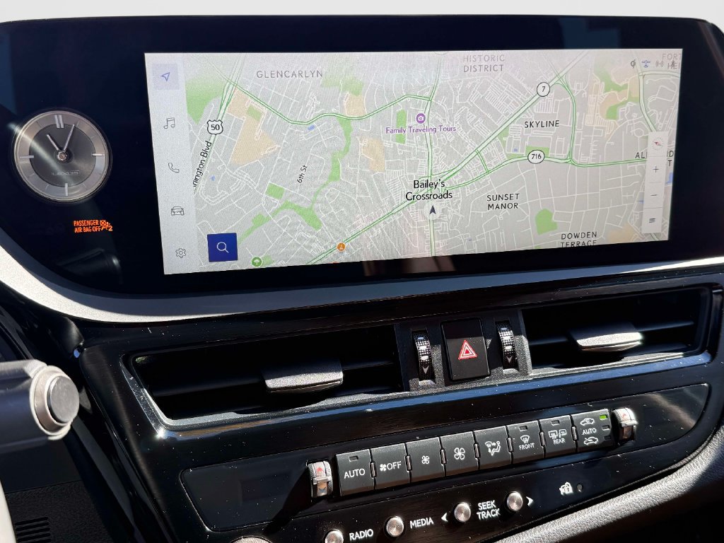 Used 2025 Lexus ES 350 w/ Premium Package FWD image 19