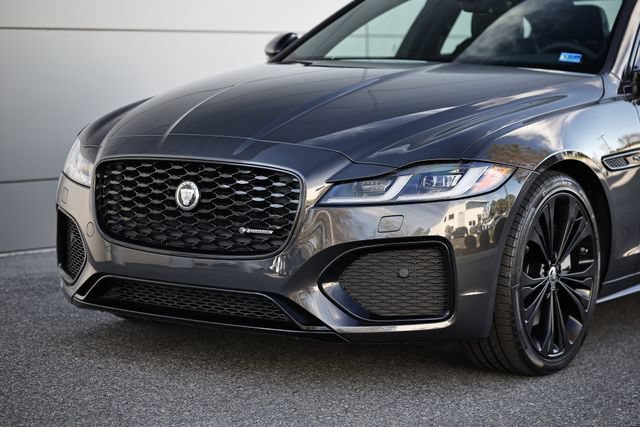 New 2024 Jaguar XF R-Dynamic SE AWD/4WD image 2