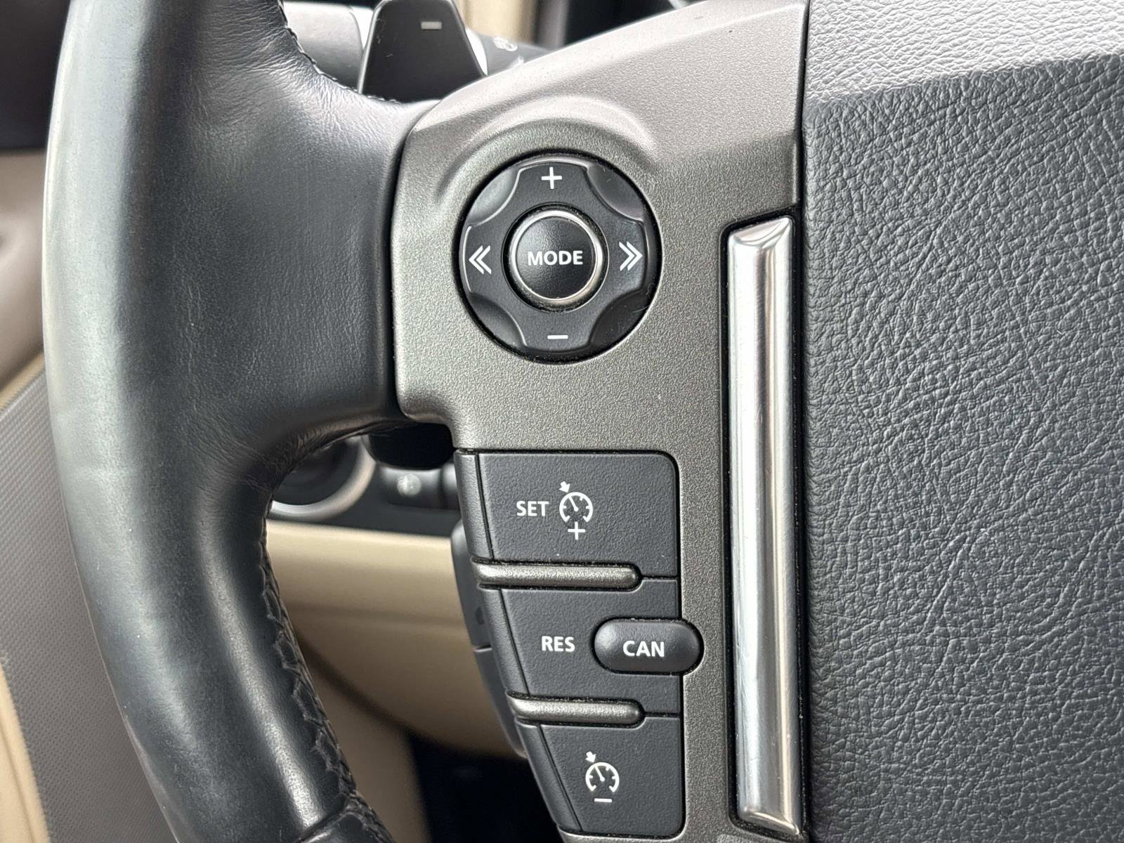 Used 2016 Land Rover LR4 HSE LUX image 20