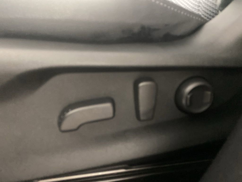 Used 2023 Subaru Forester Premium image 30