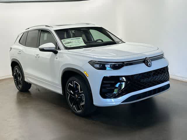 New 2026 Volkswagen Tiguan SEL R-Line AWD/4WD image 29