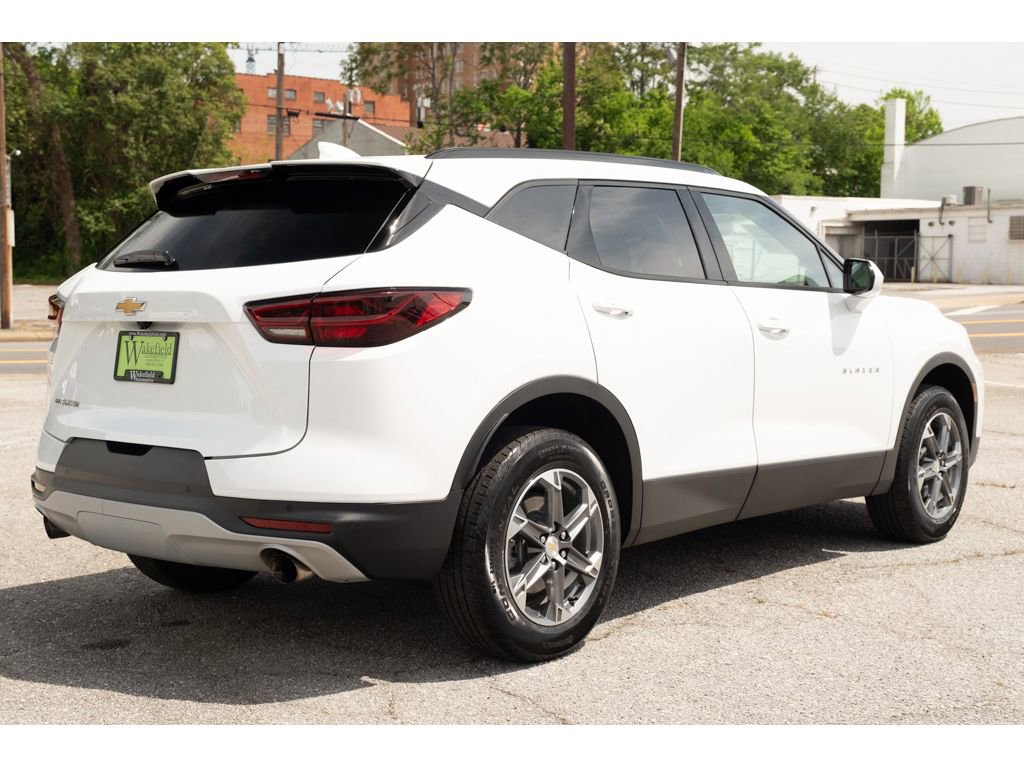Used 2024 Chevrolet Blazer LT w/ Convenience Package FWD image 8