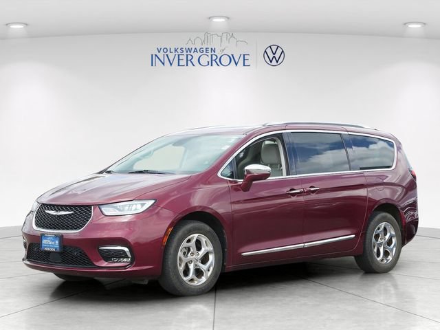 Used 2021 Chrysler Pacifica Limited w/ Premium & Safety Sphere Group AWD/4WD image 3
