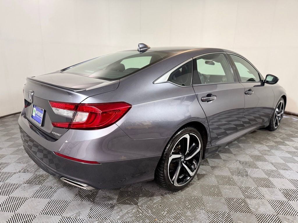 Used 2018 Honda Accord Sport image 7