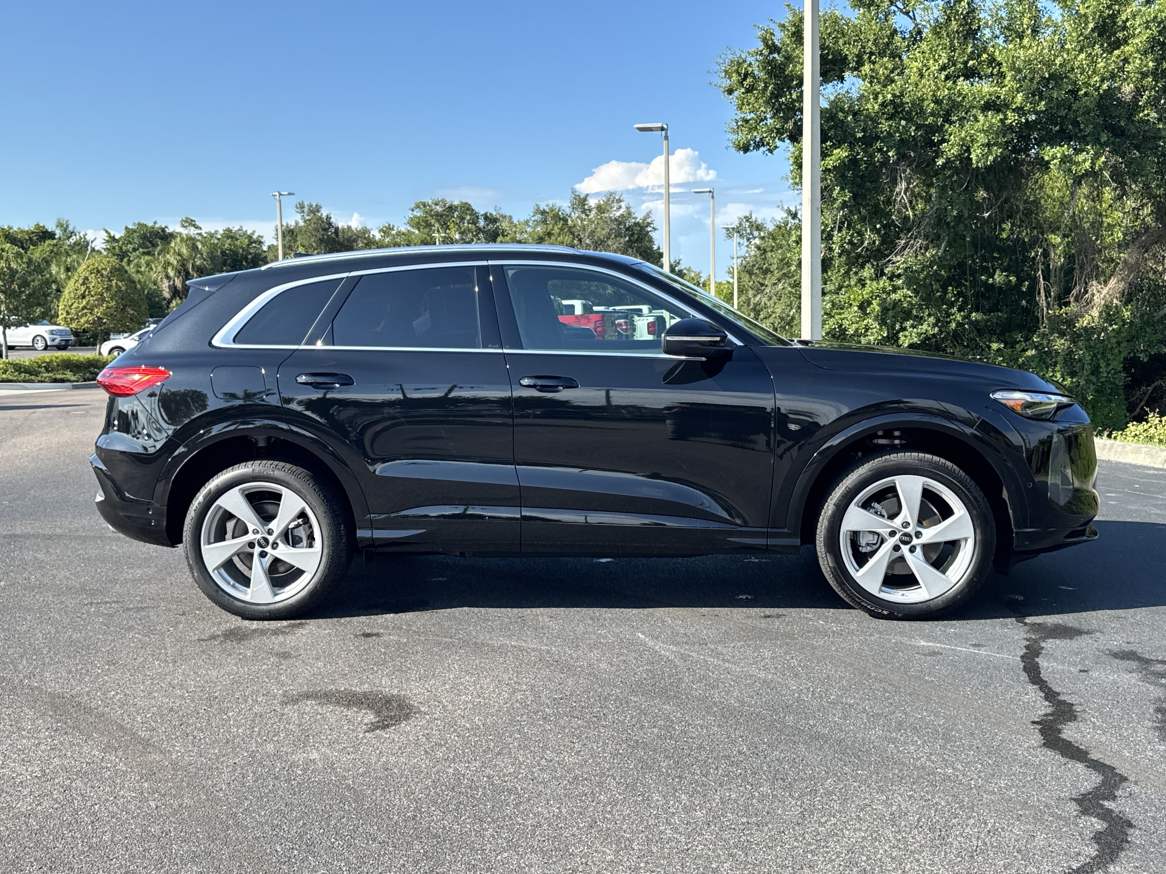 New 2026 Audi Q5 Premium Plus AWD/4WD image 3