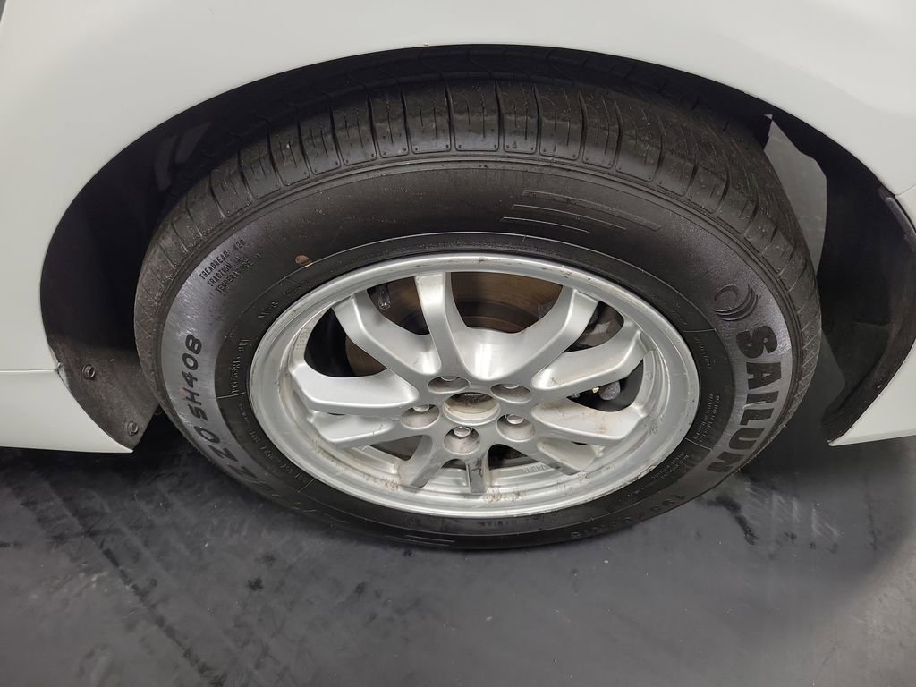 Used 2022 Toyota Prius Limited image 10